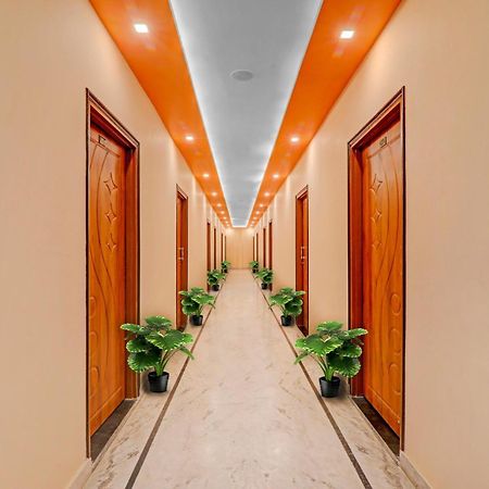 Hotel O Chauhan Palace Lucknow Eksteriør billede