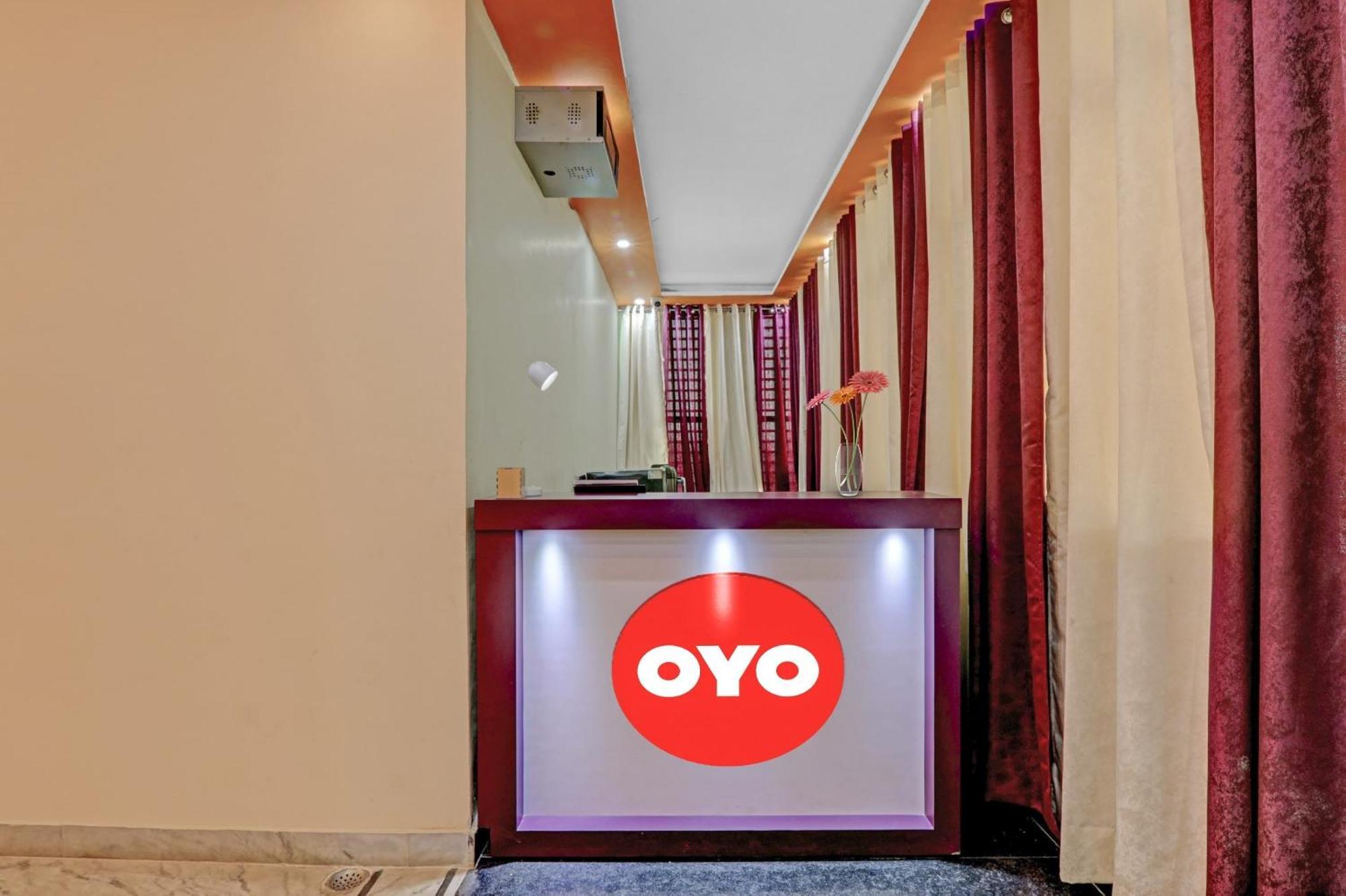 Hotel O Chauhan Palace Lucknow Eksteriør billede