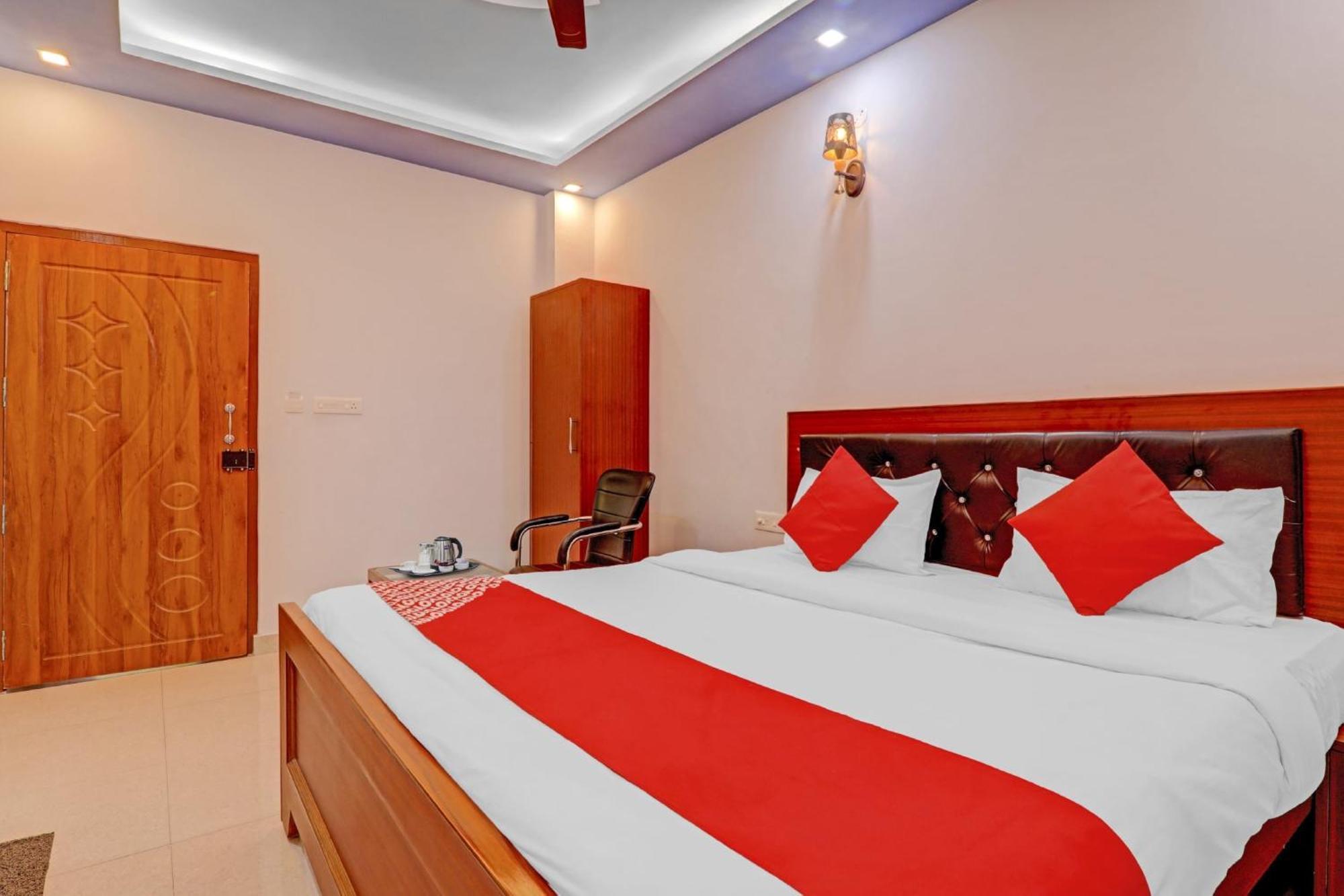 Hotel O Chauhan Palace Lucknow Eksteriør billede