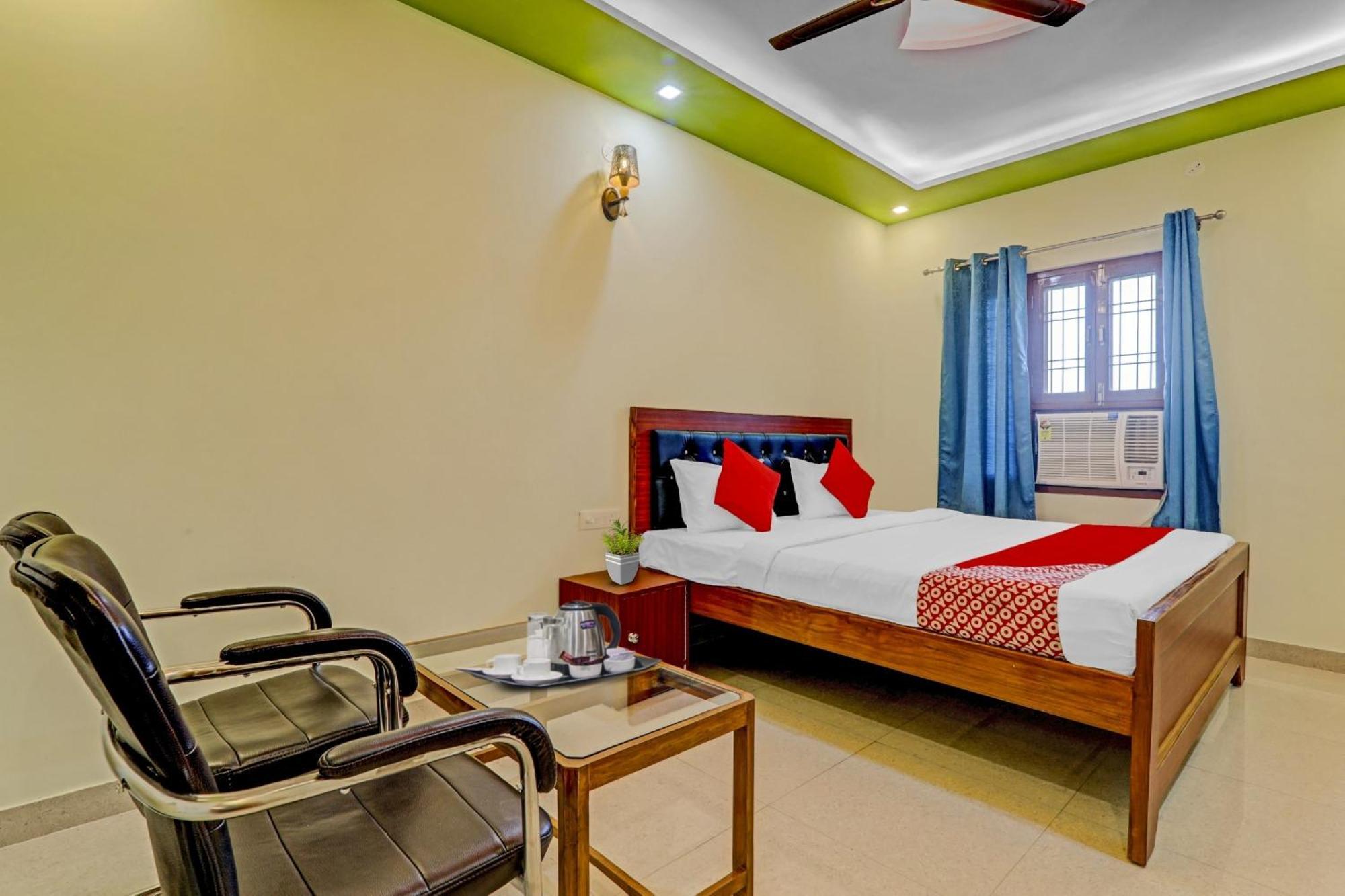 Hotel O Chauhan Palace Lucknow Eksteriør billede